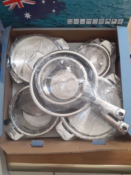 Set 17 piese pt gatit si servit DSH Australia