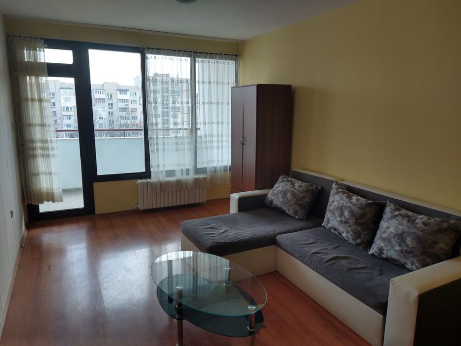 Двустаен в Слатина