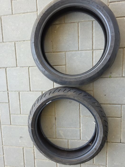 Cauciuc Anvelopa fata Pirelli   si  Bridgestone 120 70 17