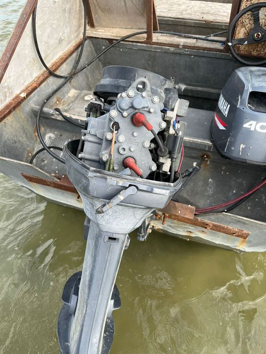 Ямаха 40 тык сатылады 7-10 бударкасымен