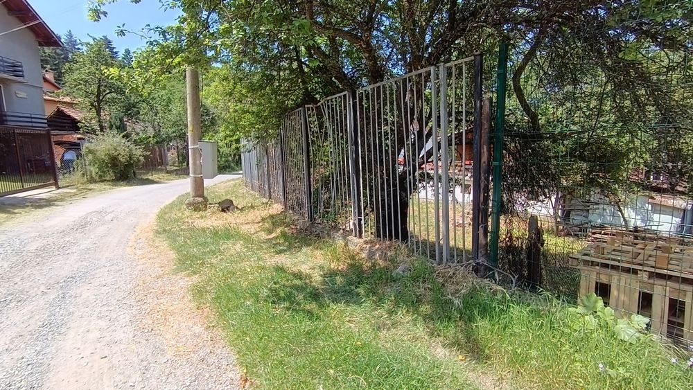 Продава се Къща в с. Кладница, Област Перник - 446 кв.м за 188 €/кв.м - Снимка #6