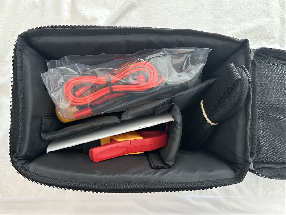 Fluke 1587 FC set, Fluke 179, Fluke 117/323 EUR set, voltalert