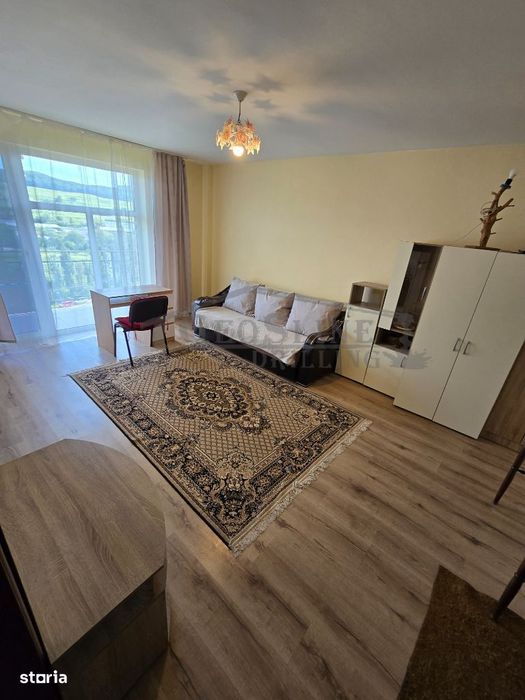 Apartament 1 cameră decomandată Bucătărie separată Parcare exterioară