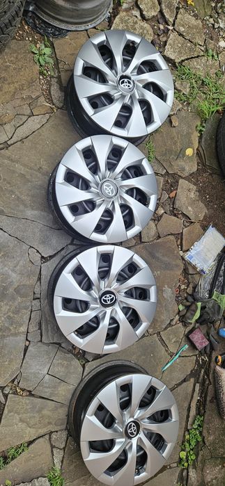 5/114.3/16 toyota corolla avensis auris оригинални джанти с тасове