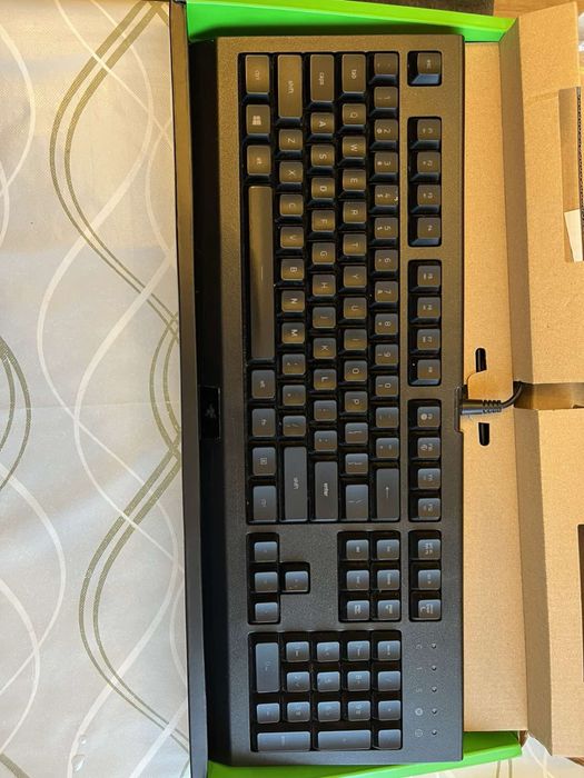 Геймърска клавиатура RAZER CYNOSA LITE