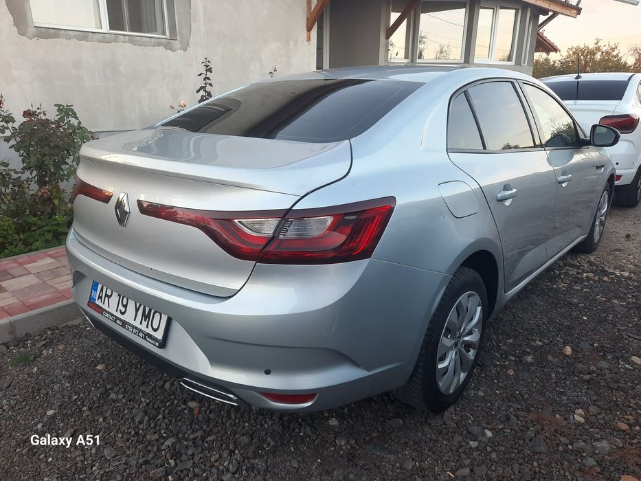 RENAULT Megane 2021 — imagine 2
