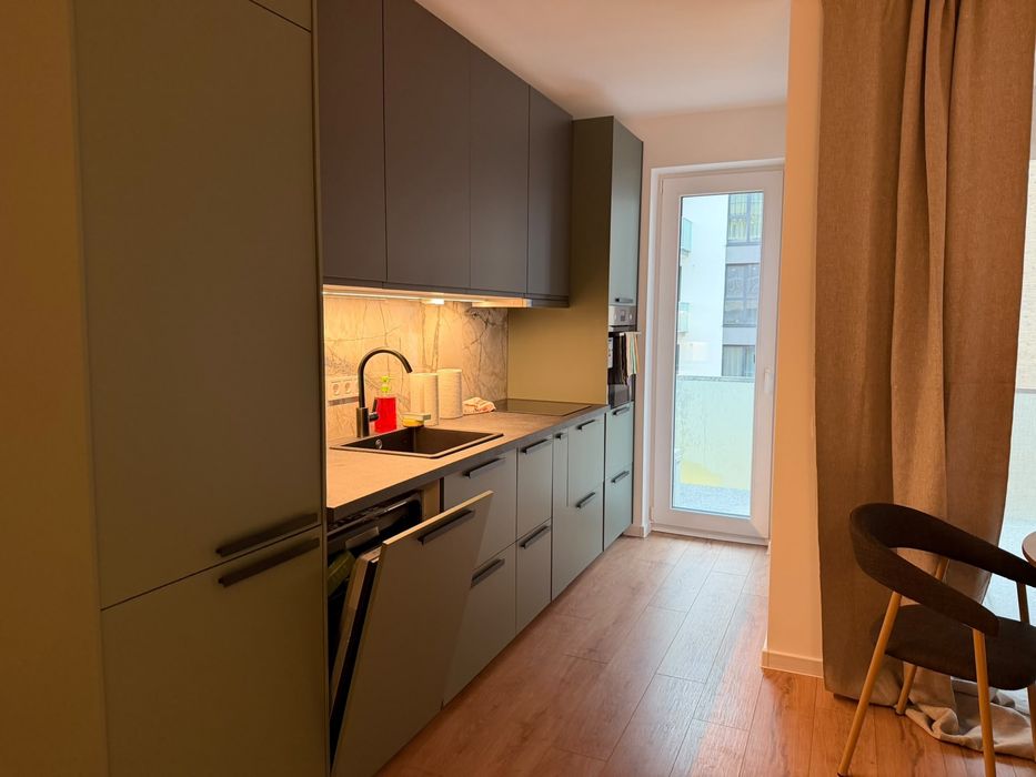 INCHIRIEZ apartament Rasnov