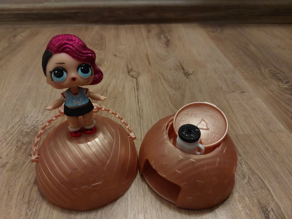 2 papusi LOL la set Arad