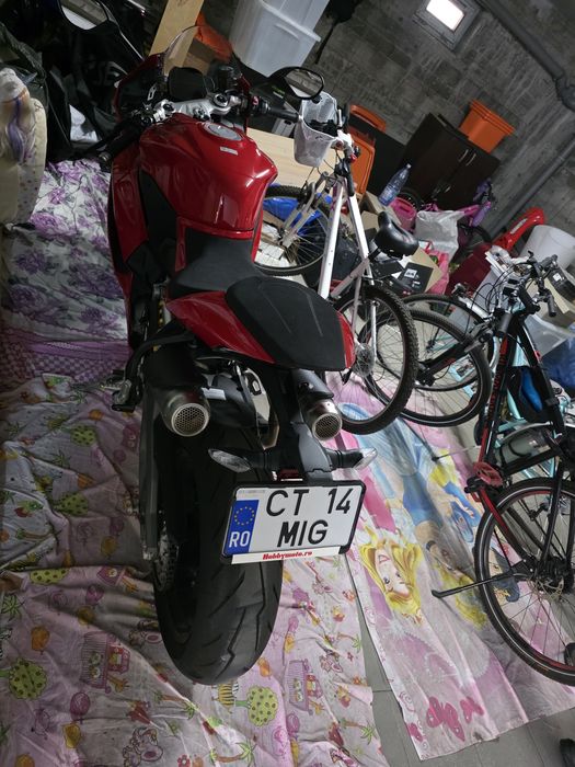 Ducati V2 2025,1280km,4 ani garanție, 16000 euro