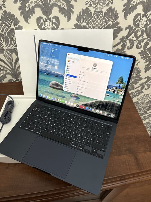 Macbook Air M2 256GB 95%