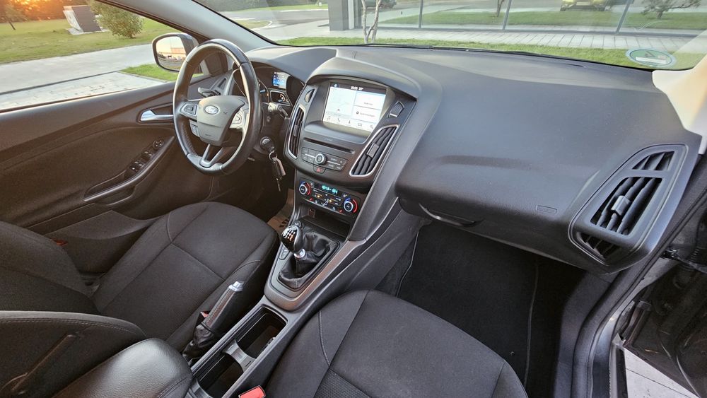 Ford Focus 1.0 Benzina Titanium-Euro 6 -2017 - Garantie 12 luni !
