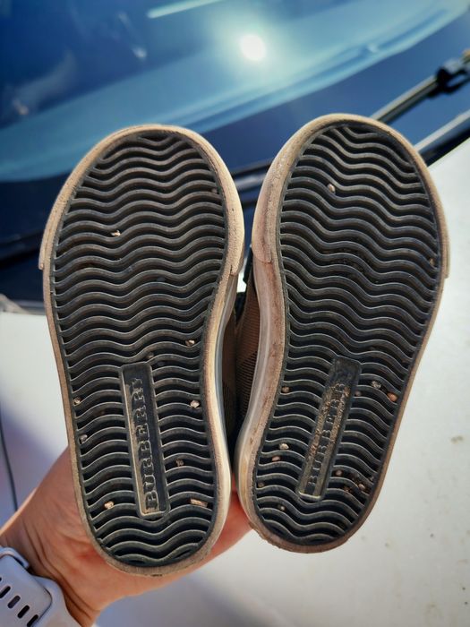 Burberry  оригинал 23 р-р