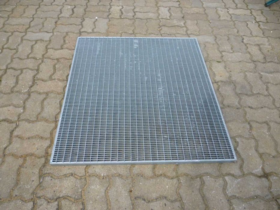 Gratare, grilaje, din ALUMINIU, INOX si ZINCATE, diferite dimensiuni