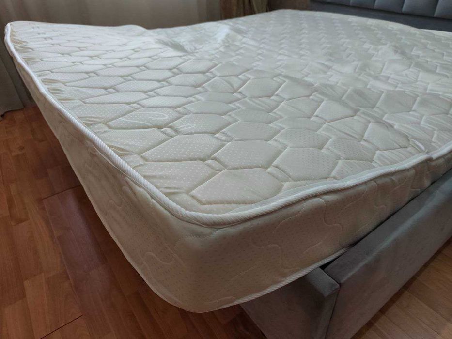 Матрас б/у 180*200