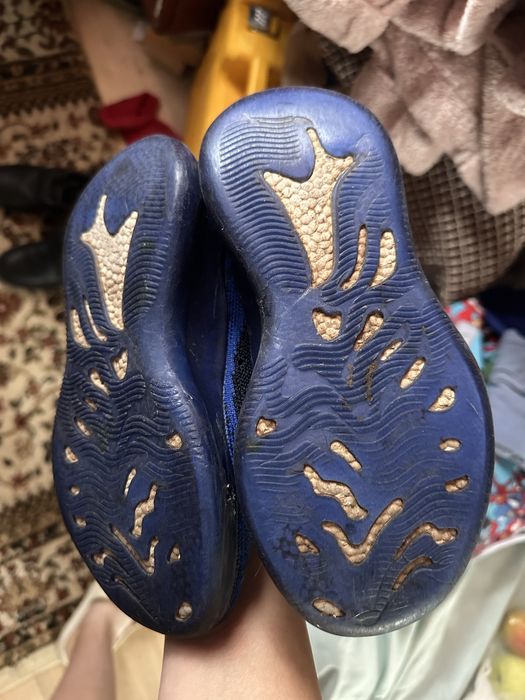 Детская обувь крассовки туфли