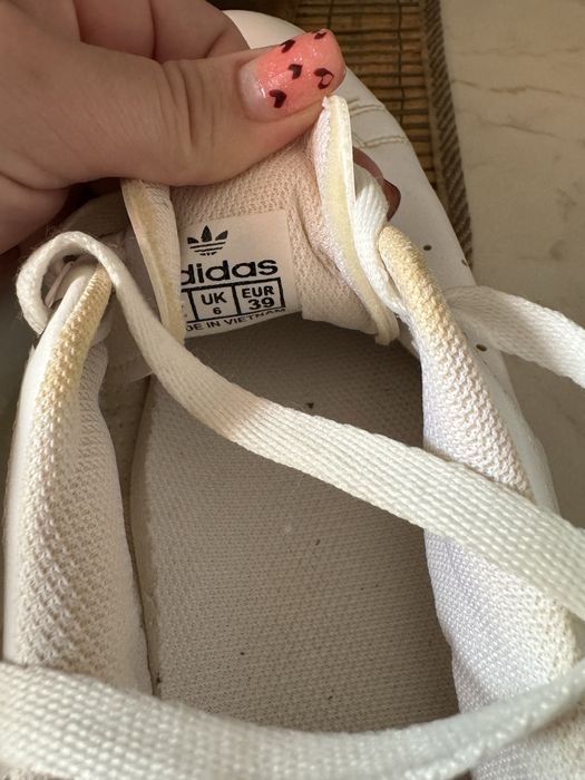 Продам обуви