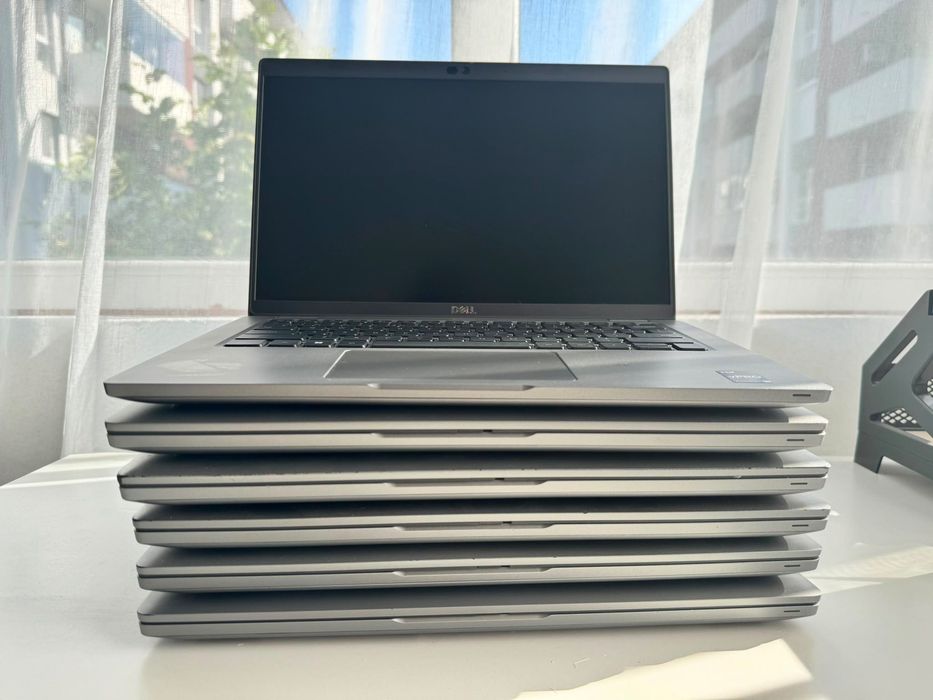 Vand afacere laptopuri reconditionate (stoc, website, contact furnizori)