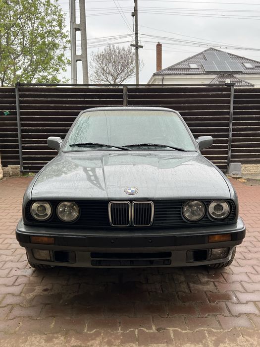De vanzare bmw e30 318i  (ursulet)