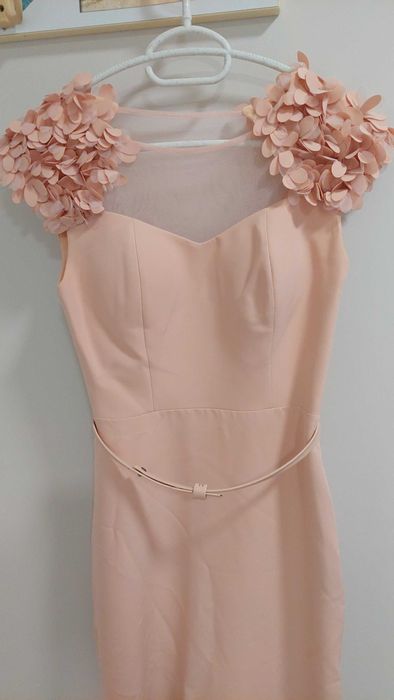 Ефектна официална рокля цвят пудра