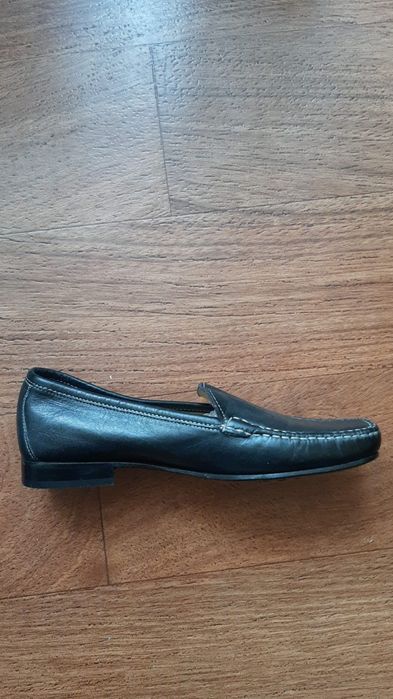 Обувь женская коженная