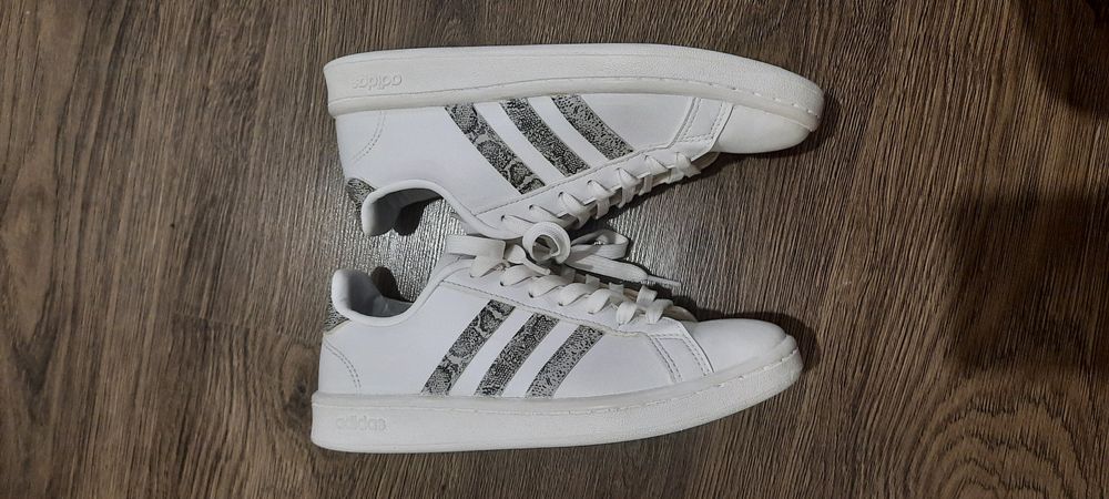 Маратонки Адидас