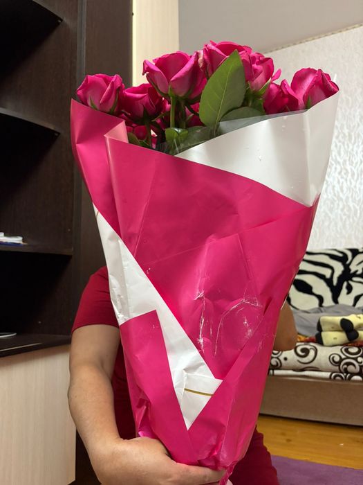 Розвый Роза 1метр 25штук