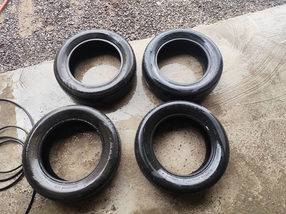 Продам комплект летней резины ZMAX