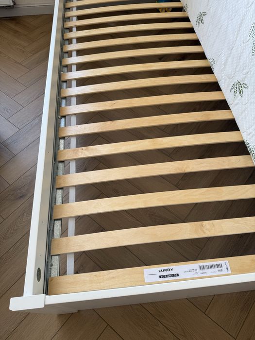 Кровать Ikea 90*200 + матрас.