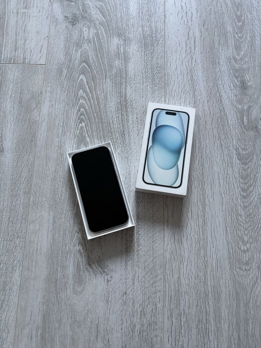 Vand iPhone 15 128gb 100% ca NOU