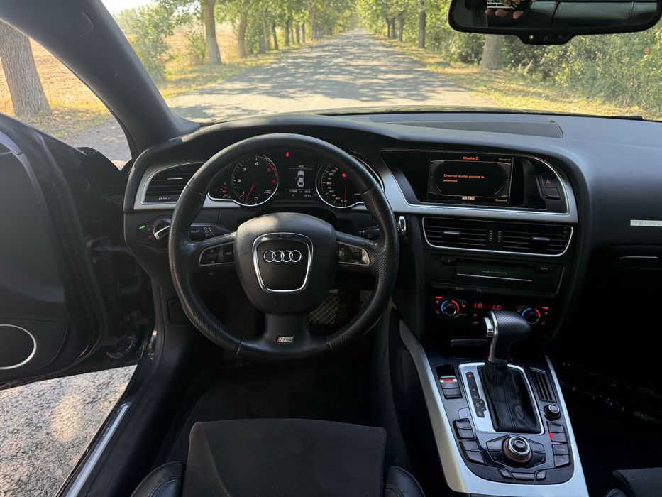 Audi A5 Coupe 3.0 TDI Quattro 3xS-line 2011 Automat