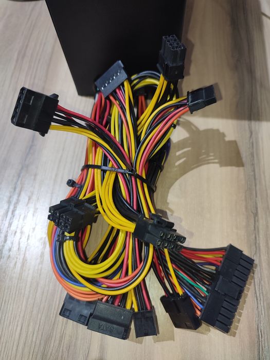 Блок питания для ПК 650 Вт