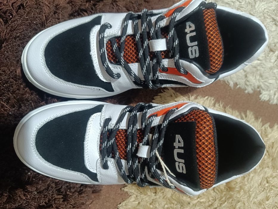 Adidași Cesare Paciotti 4US