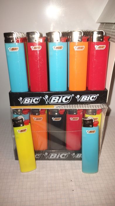 Продам зажигалки биг