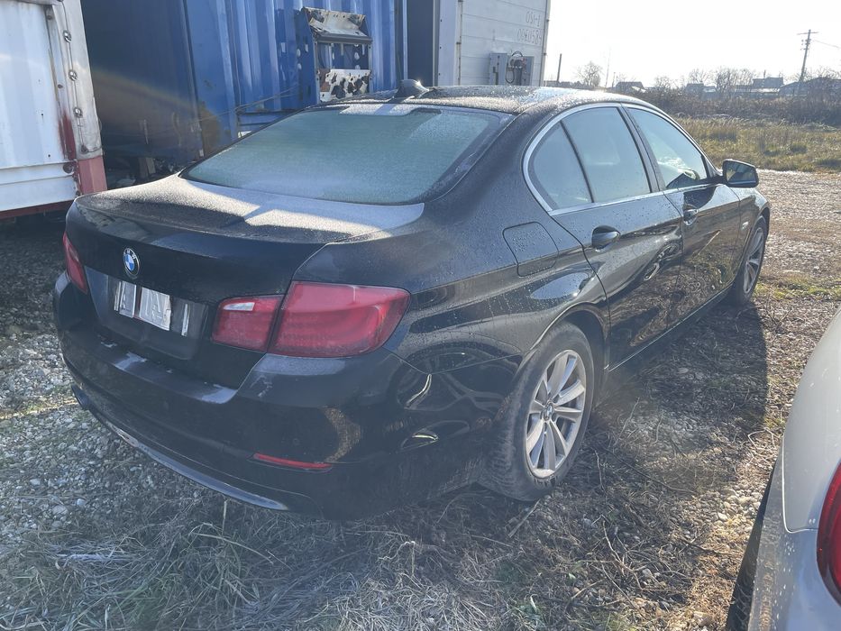 Usa / portiera stanga / dreapta fata / spate BMW f10 f11 culoare negru