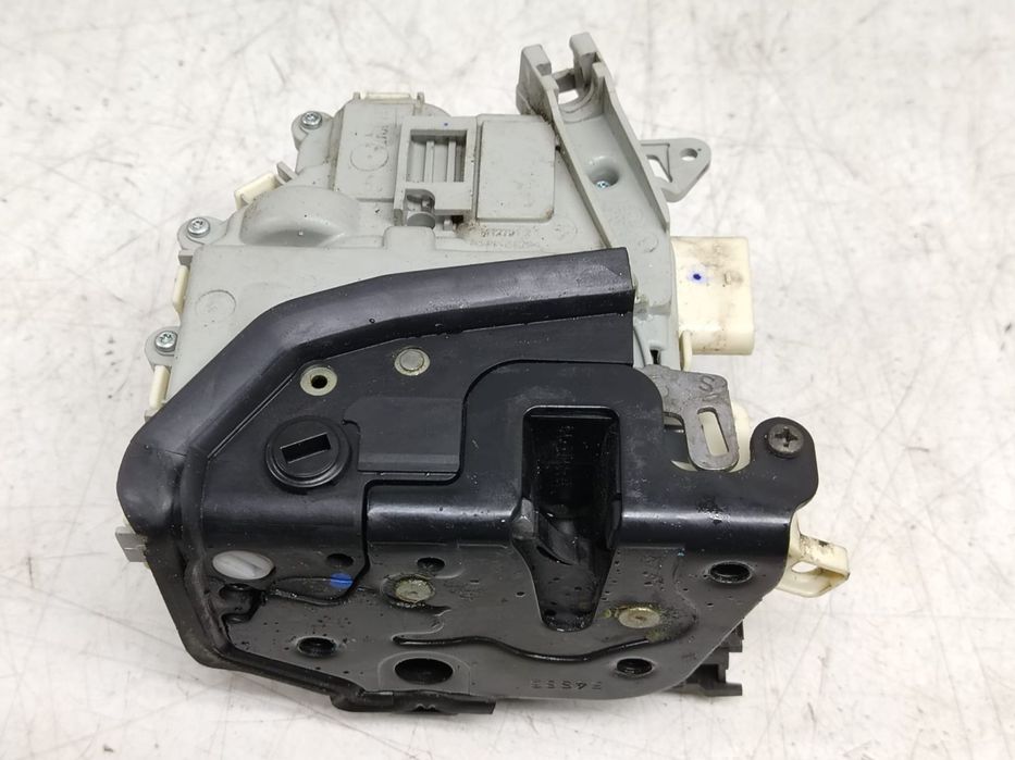 Broasca usa stanga spate 8k0839015c Audi Q3 8U [facelift] [2014 - 202