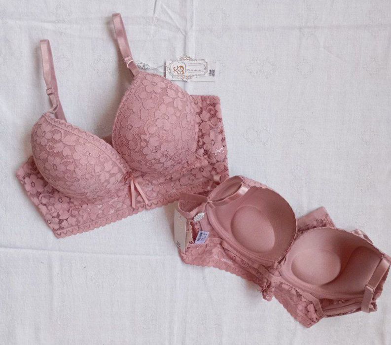 Продаются бюстгалтеры.Абсолютно новые,разного цвета.