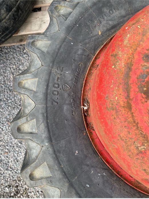 Roti jante cu anvelope 11.0/65 R12