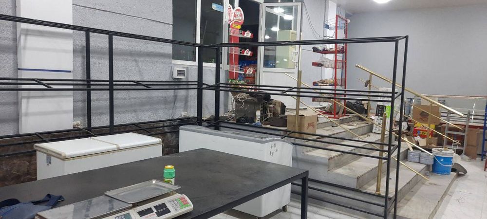 Витрина сотилади