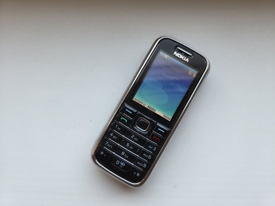Nokia 6233 cu doua difuzoare