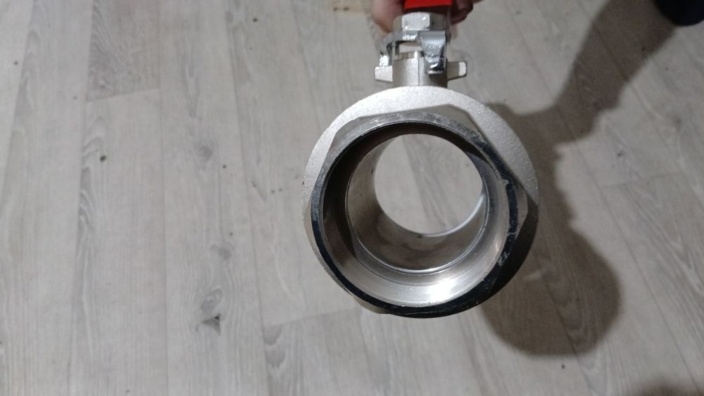 Продам новые краны на 80