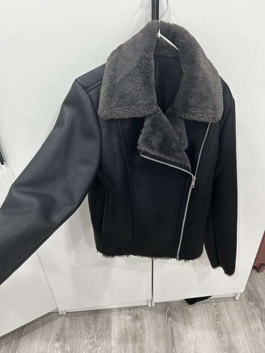 Продам дубленку фирма Манго(новая)