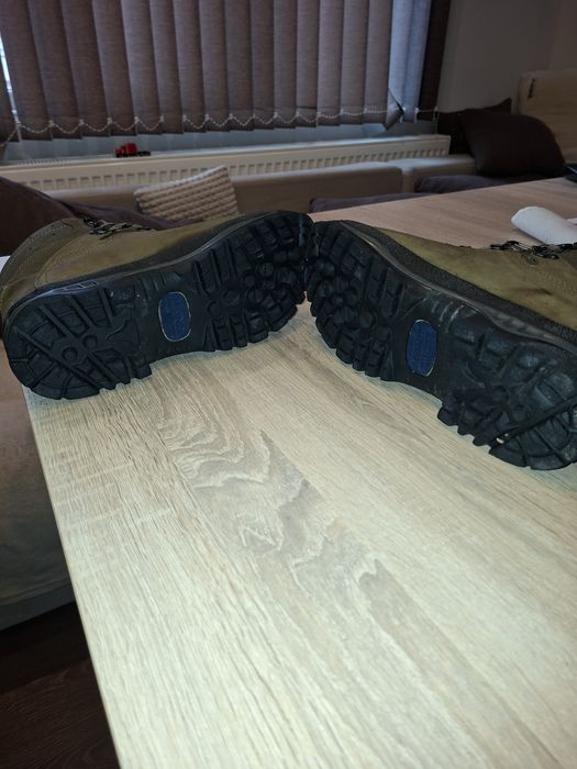 Обувки Meindl 42