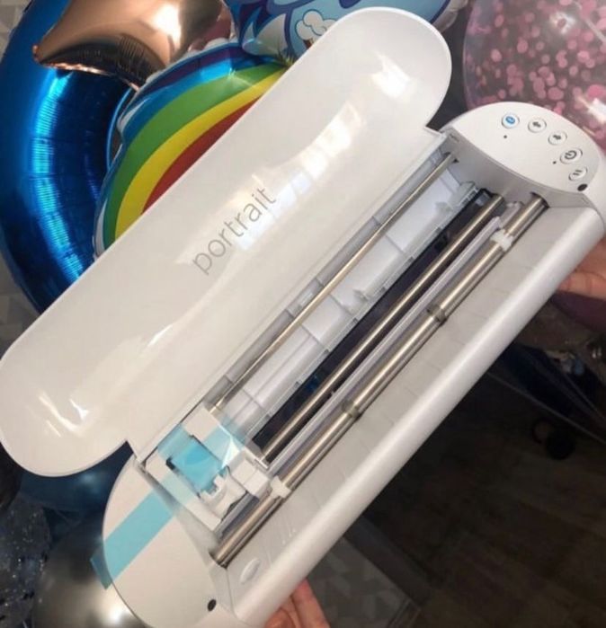 РЕЖУШИ Плоттер новый,2 пары лезвий!ПРОДАМ В