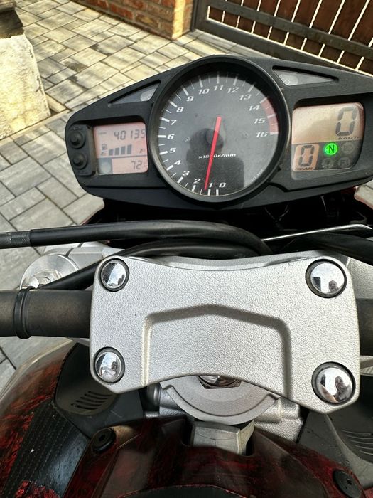 Suzuki gsr 600 impecabila