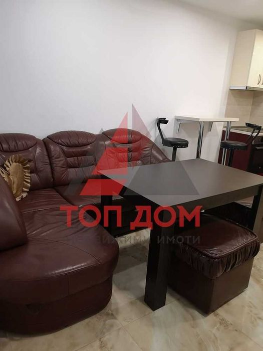 Дава се под наем Тристаен апартамент в Варна, Окръжна болница - 75 кв.м за 663 € - Снимка #1