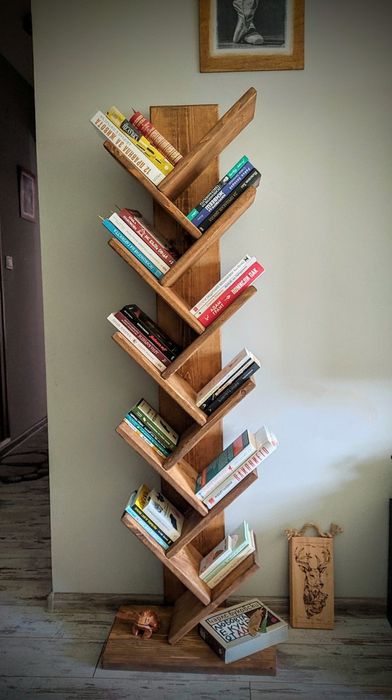 Стелаж  за книги