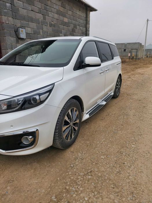 Kia Carnival в рассрочку без банка