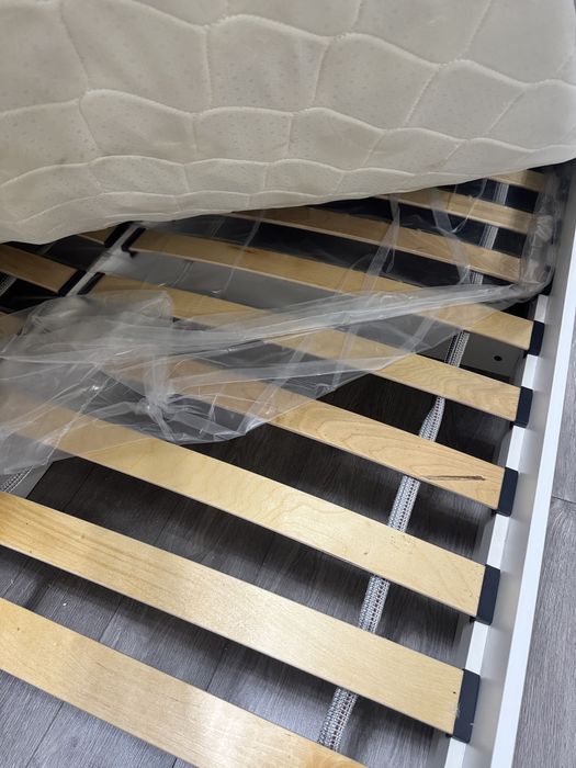 Кровать, матрас 160*200, 2 тумбы