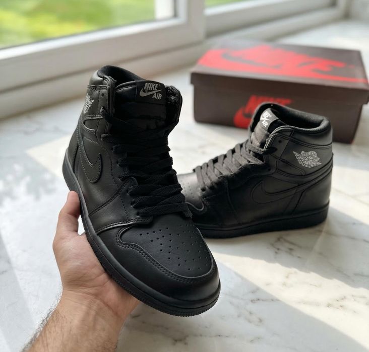 Adidasi Jordan 1 High Black - Full Box