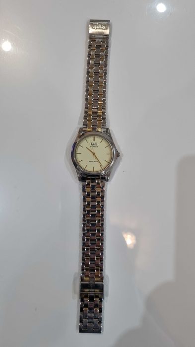 Часовник унисекс Q&Q